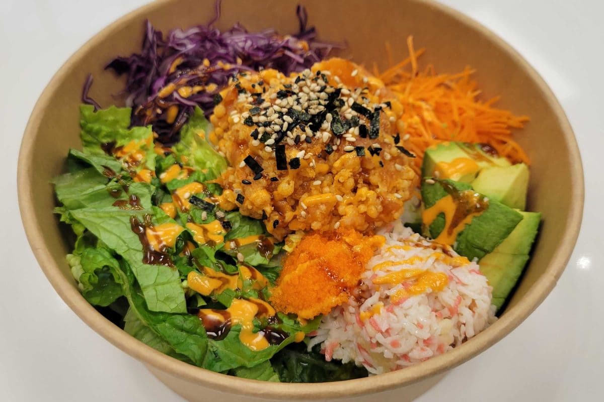 F2. Spicy Salmon Poke