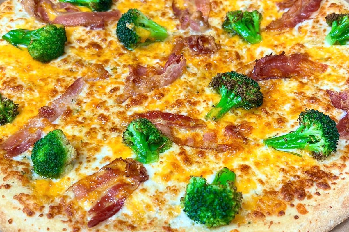 16" X-Large Broccoli Cheddar Pizza