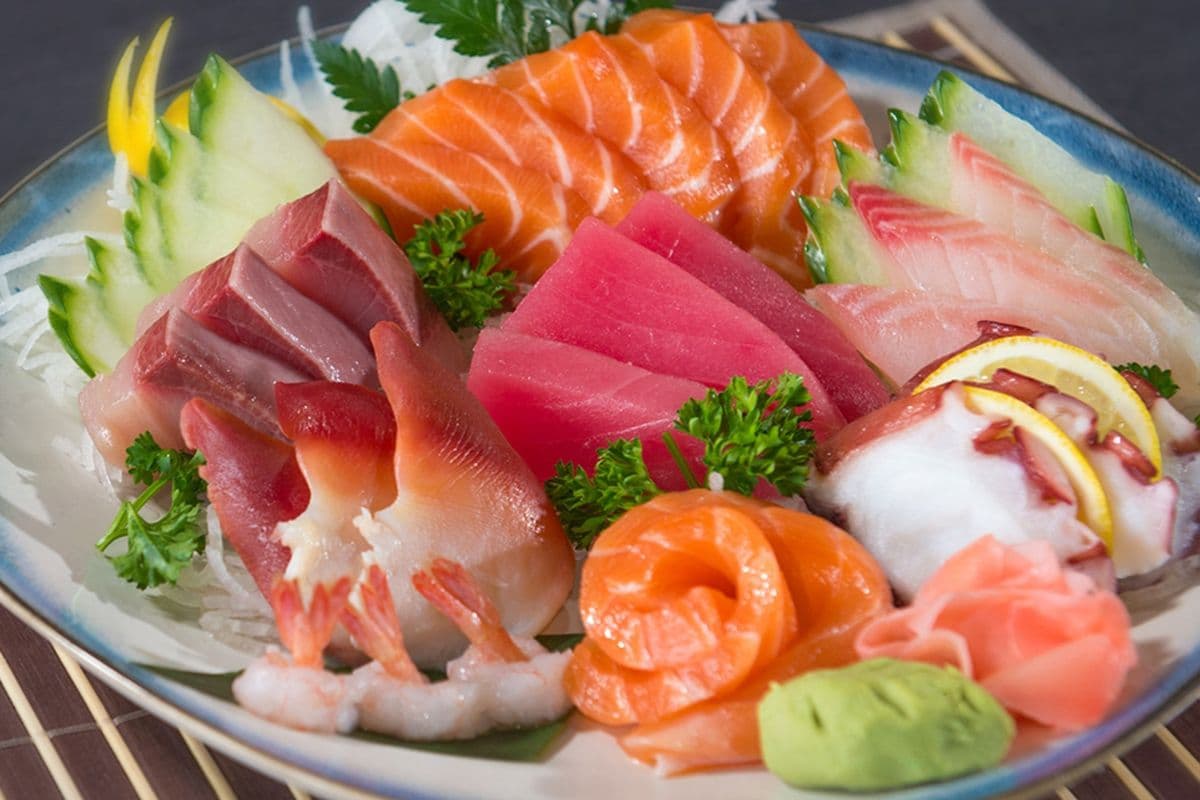 S3. Sashimi (26 Pcs)