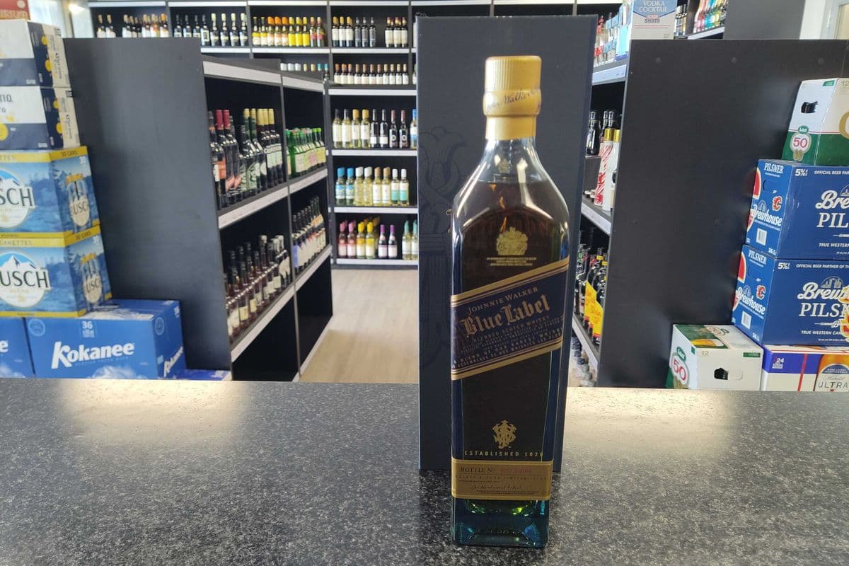 Johnnie Walker - Blue Label (1 x 750ml Bottle)