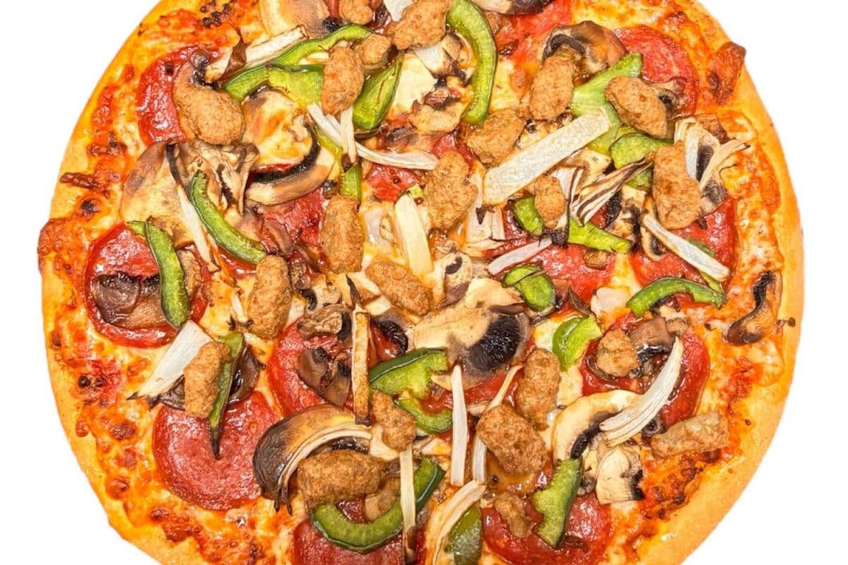 Small Deluxe Pizza