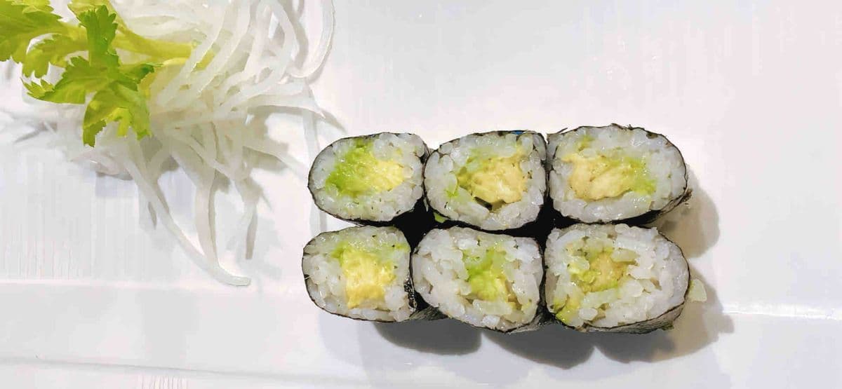 Avocado Roll / R32 Rouleau Avocat