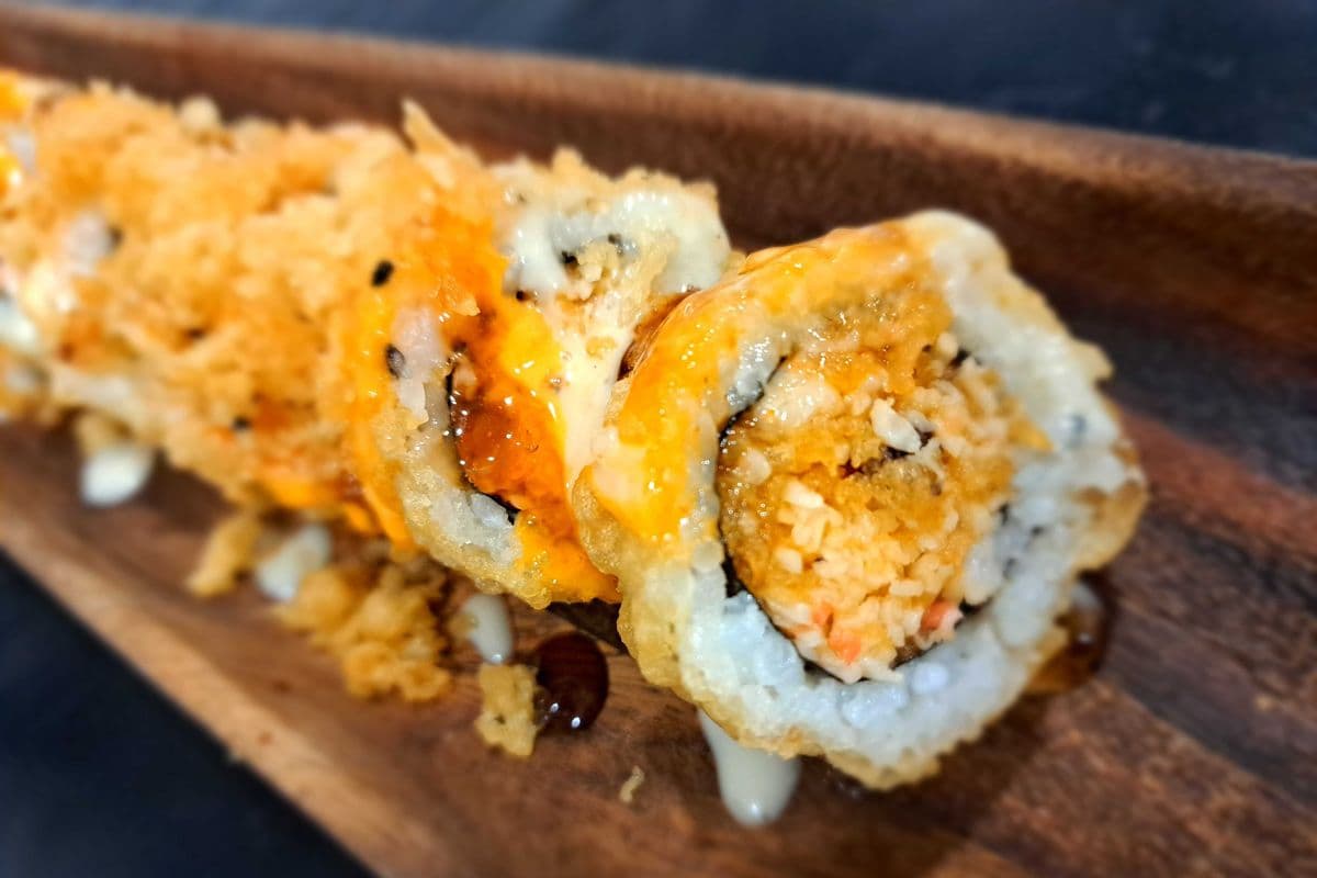 Crying Crab Roll (8pcs)