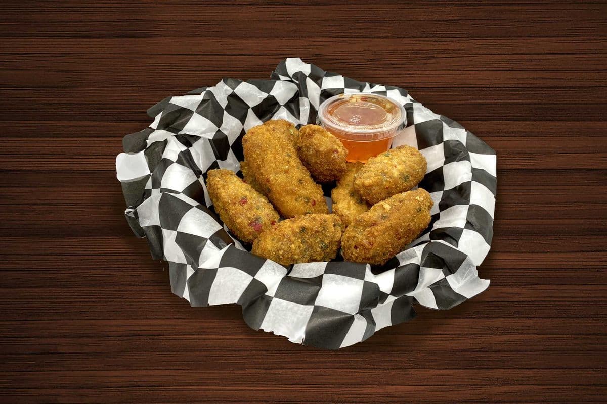 Red Jalapeno Poppers with Sweet Chili Sauce (8 pcs)