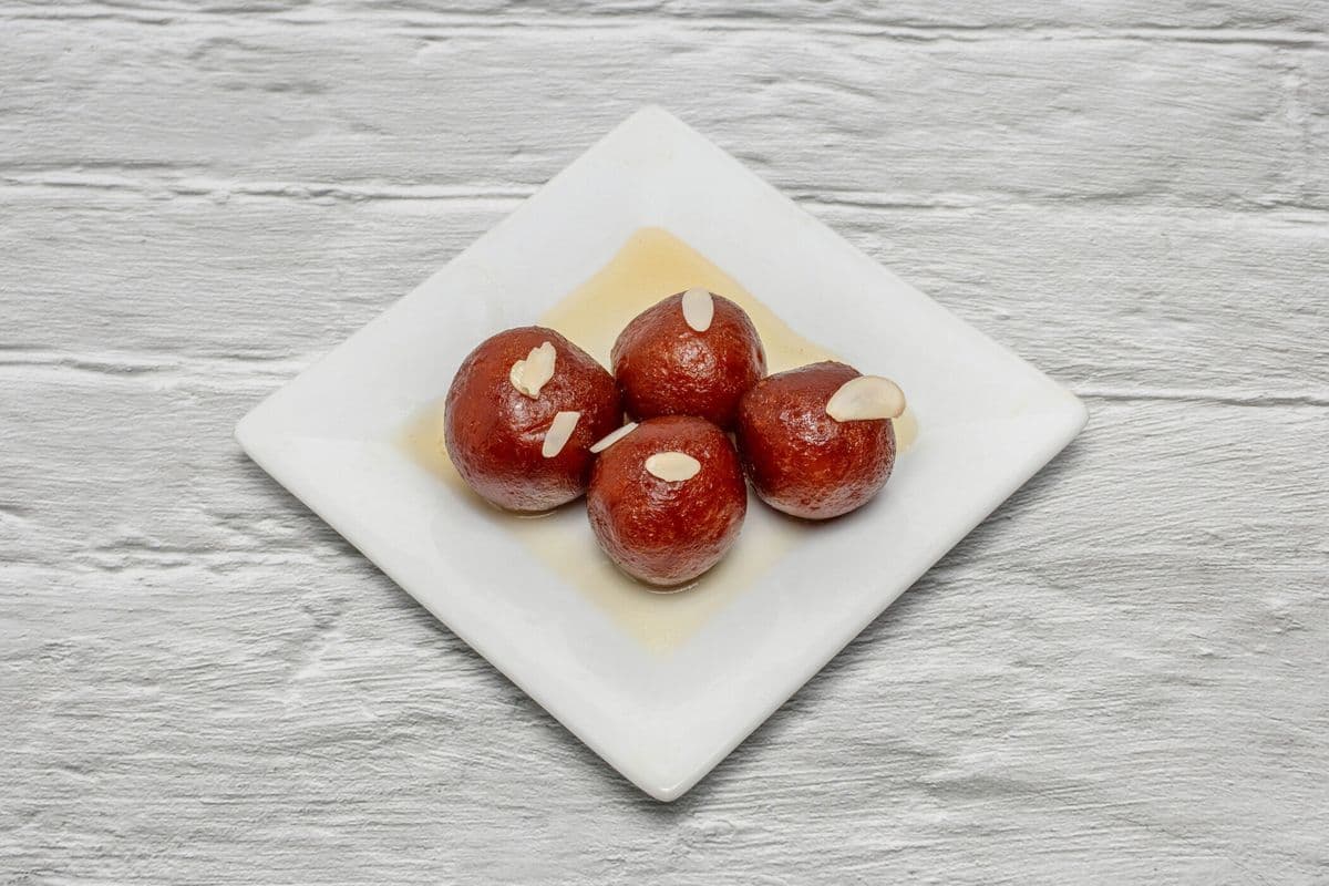 Gulab Jamun 2pcs