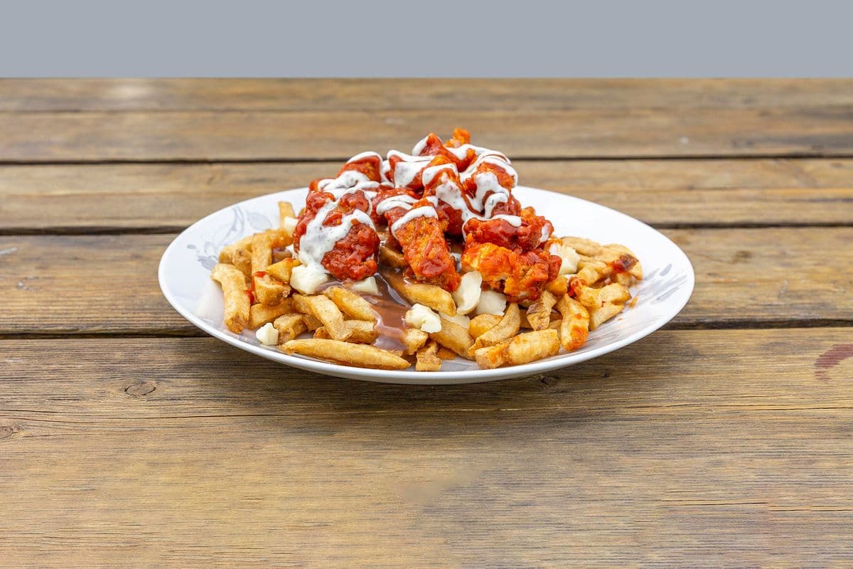 Spicy Buffalo Chicken Poutine