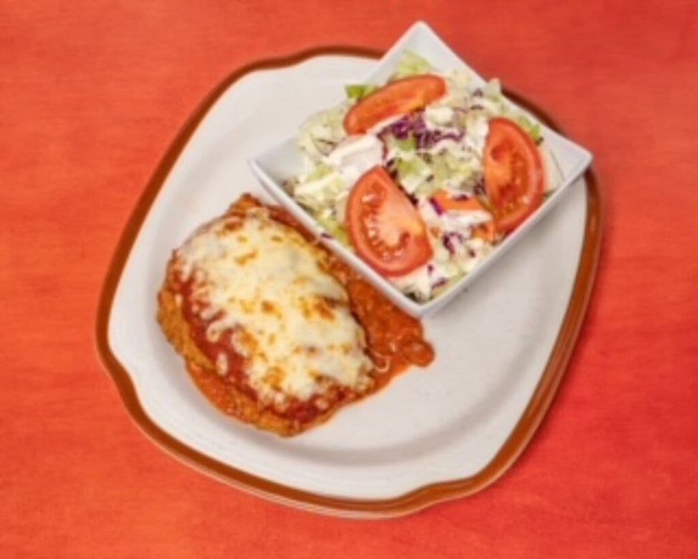Parmigiana avec salade maison / Parmigiana with House Salad