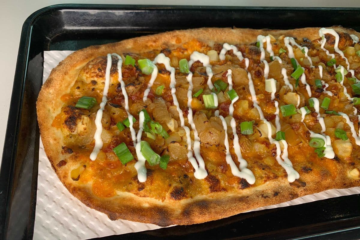 Ode to Ukraine Signature Pizza