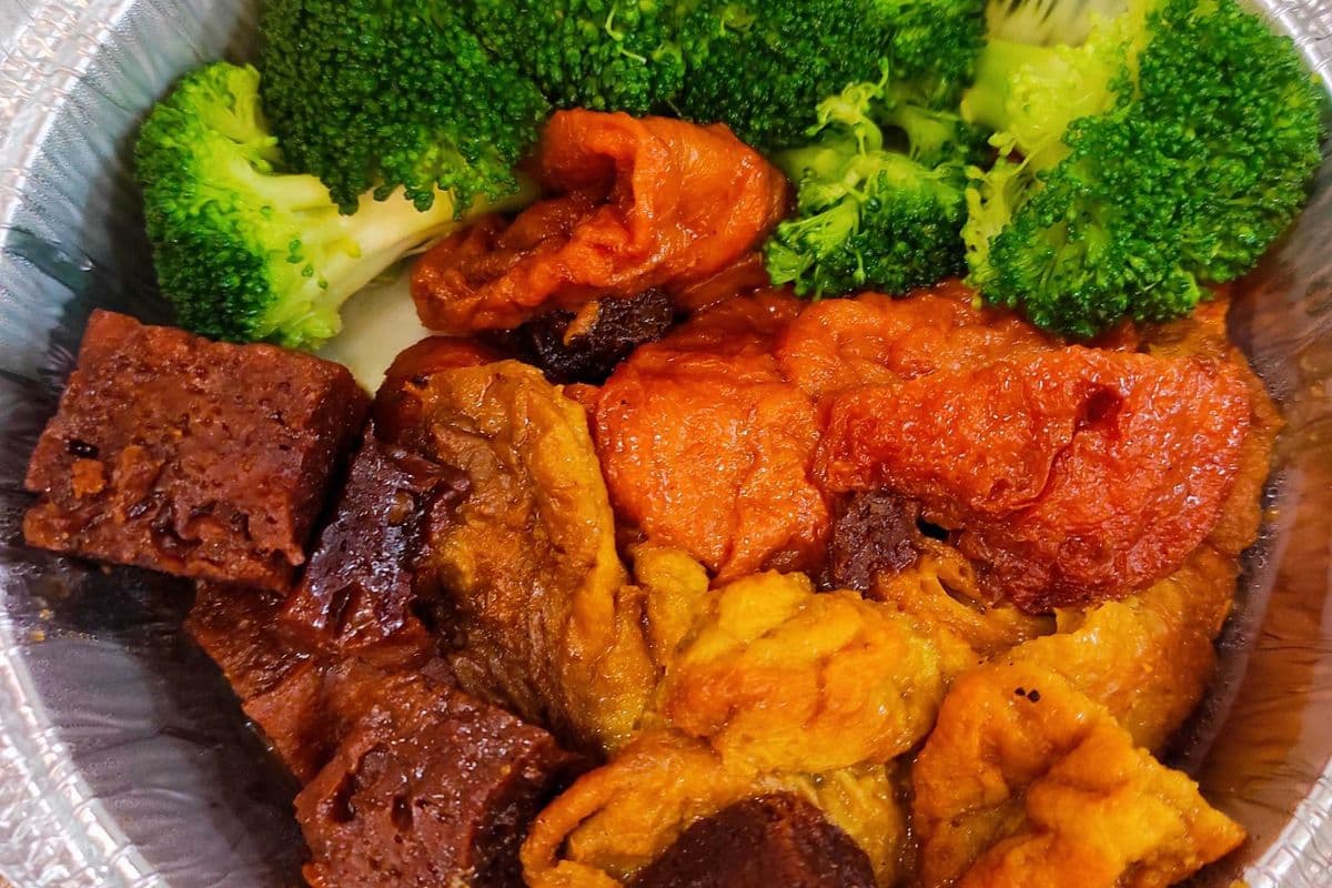 A5. Assorted Seitan Platter