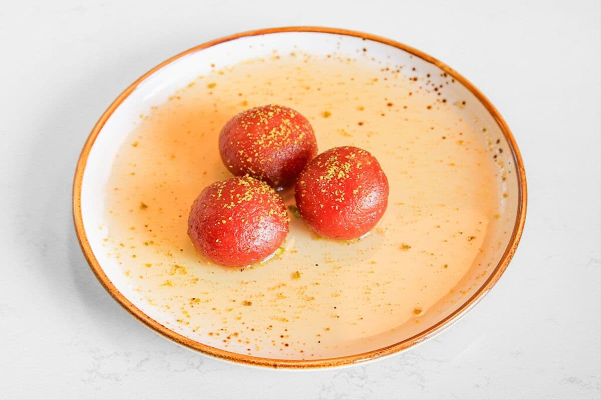 Gulab Jamun (Three Pieces)