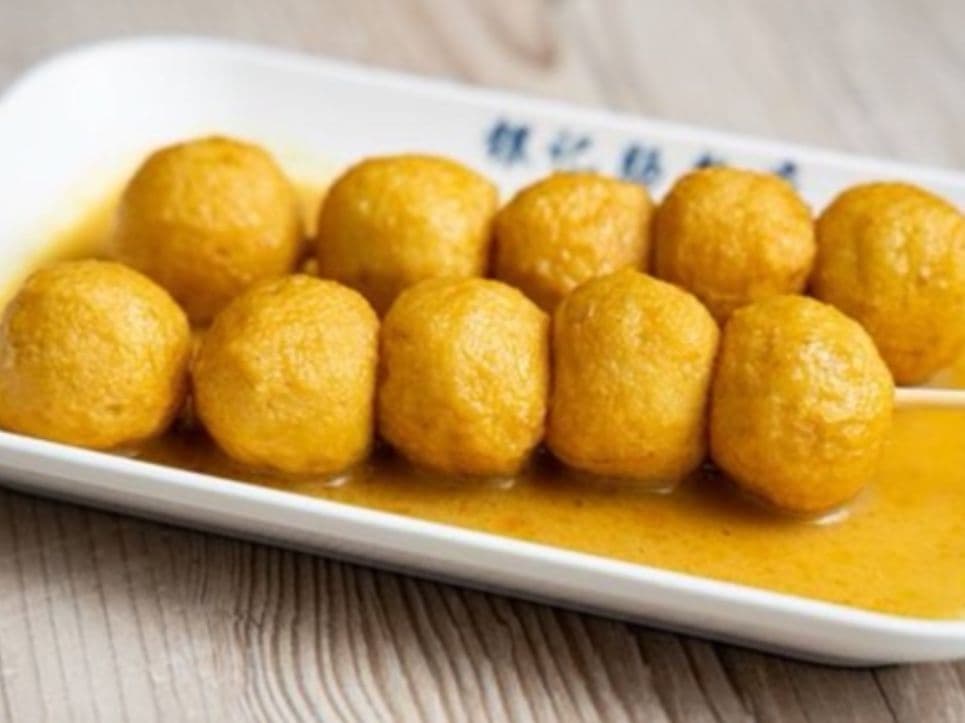 S1 Boulettes de poisson au cari style Hong Kong (8) 港式咖喱鱼蛋