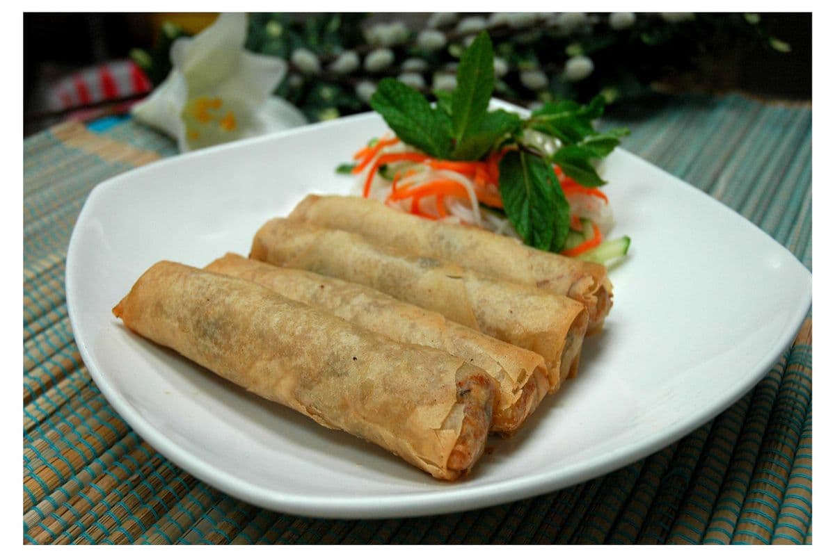 101. Vietnamese Style Spring Rolls with Salad