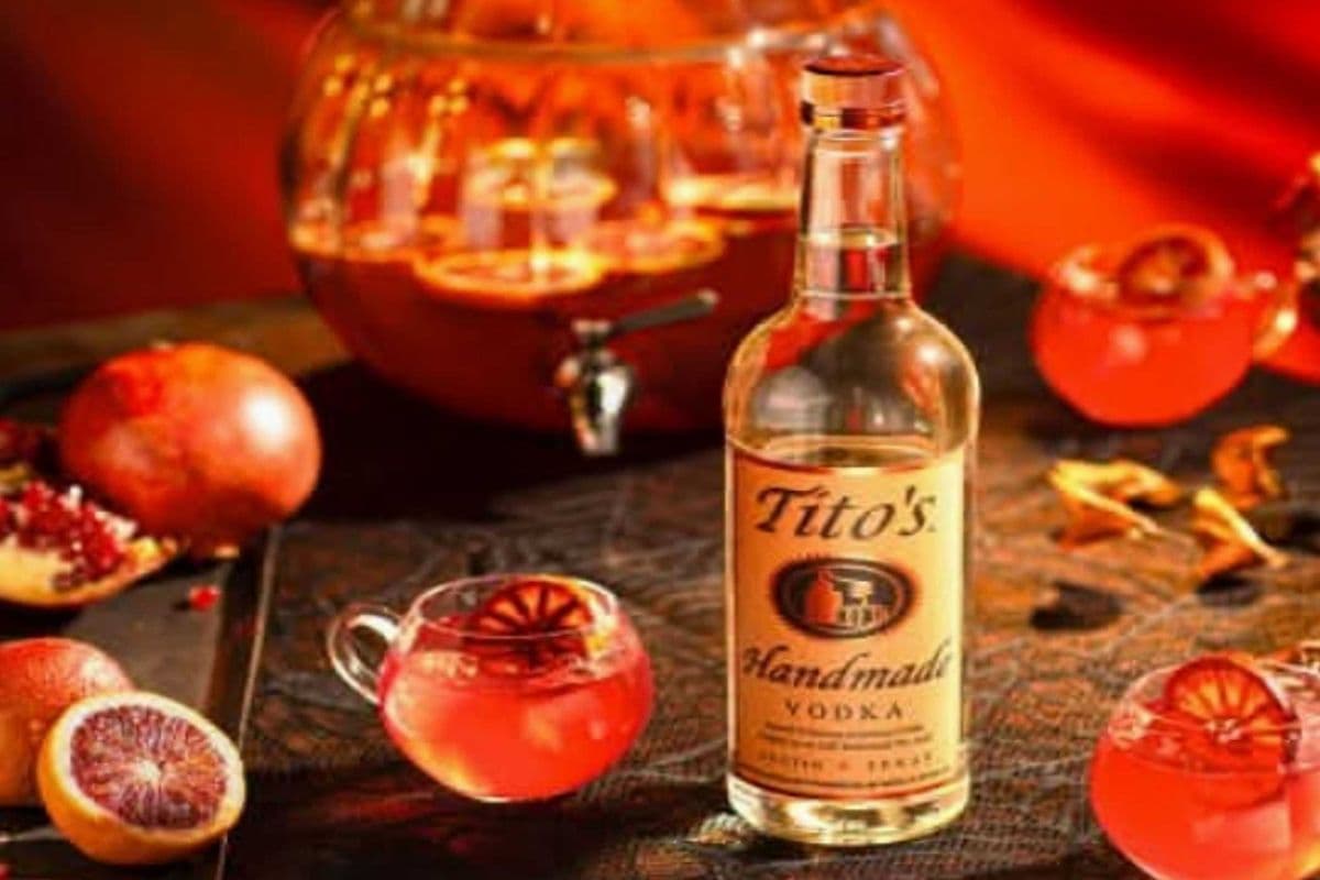 TITO’S HANDMADE VODKA (1 x 750ML)