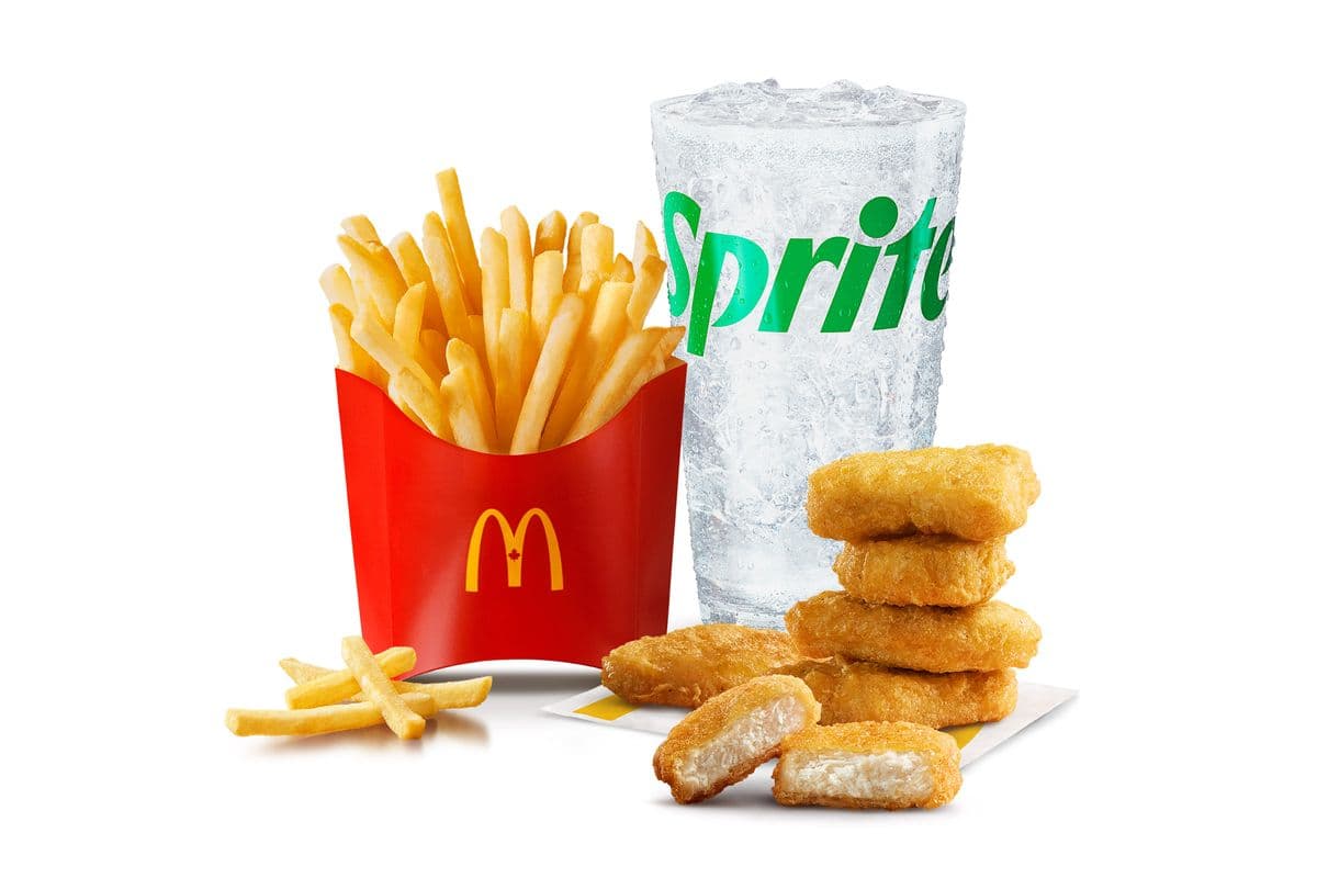 6 McNuggets Extra Value Meal [640-920 Cals]