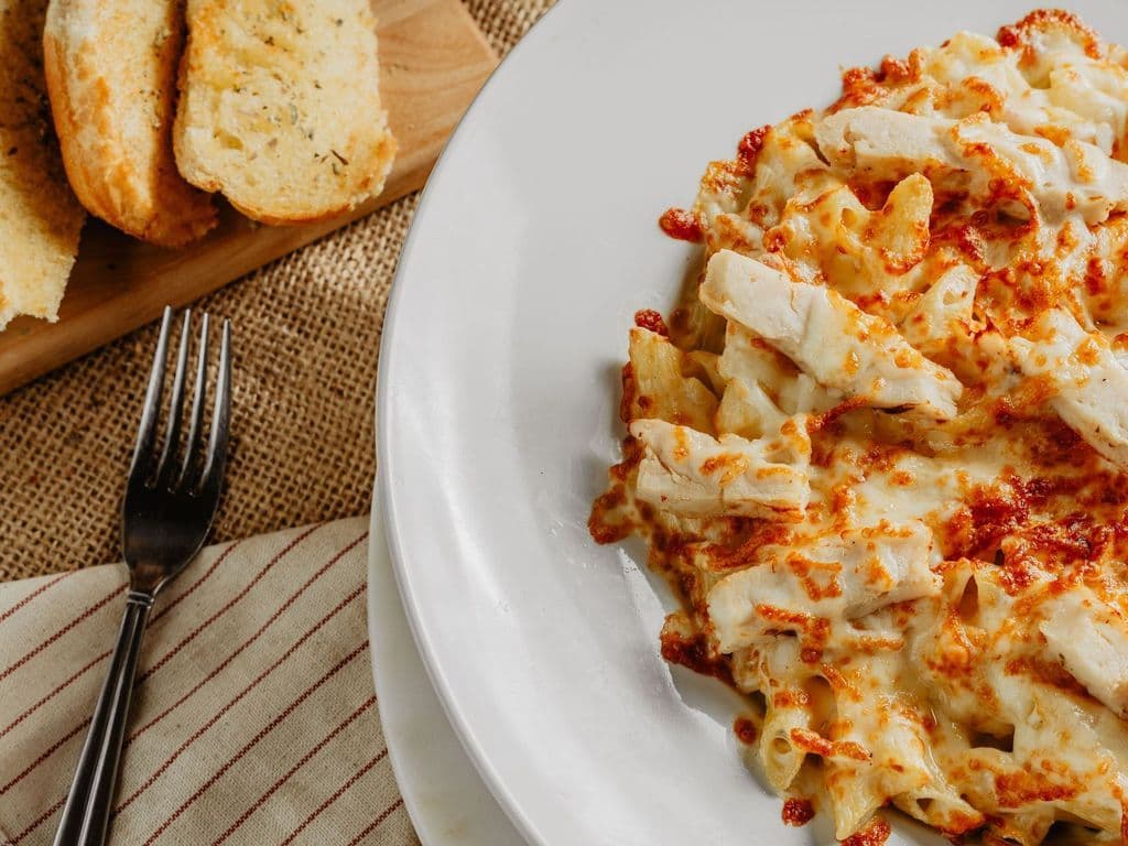 Penne Alfredo au Poulet / Chicken Alfredo Penne