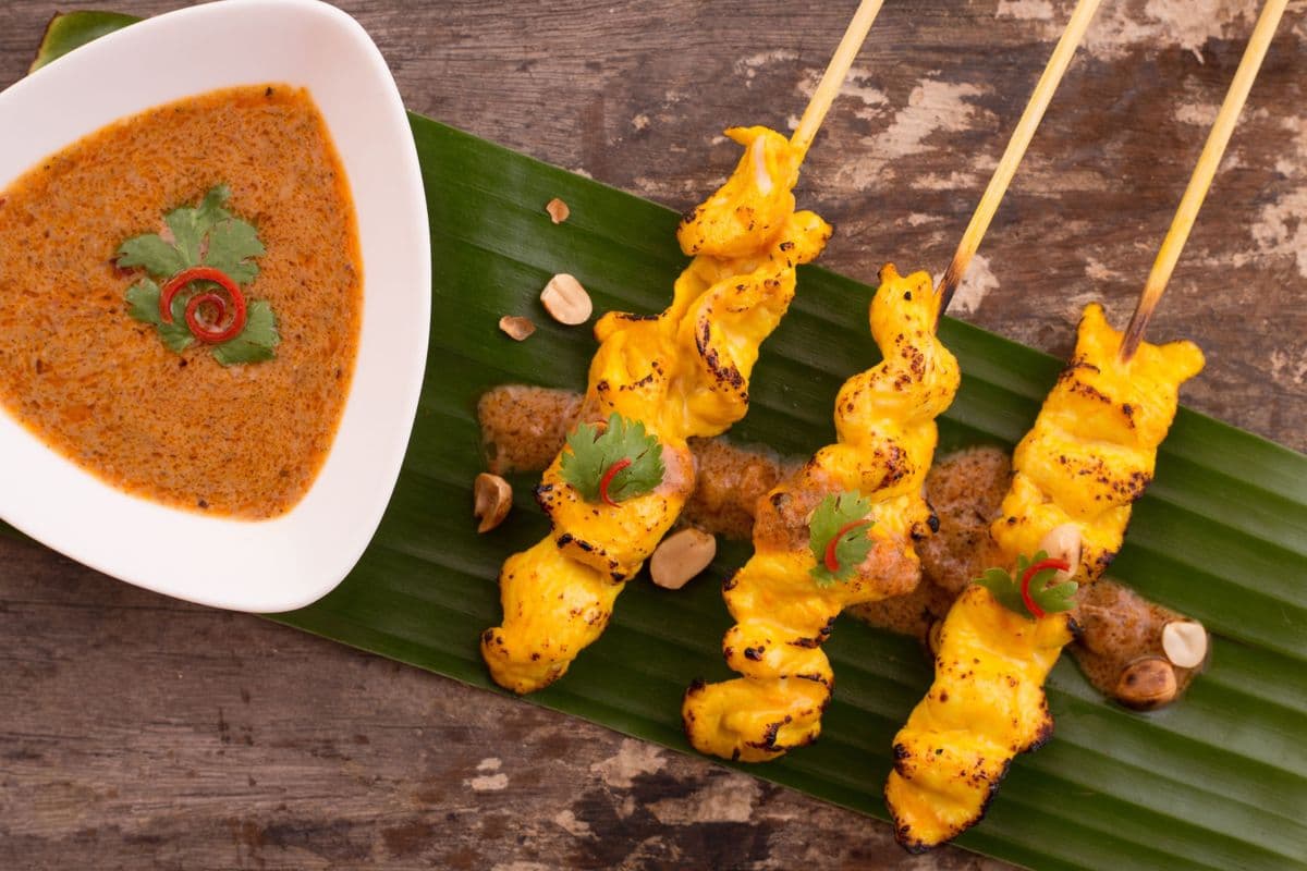 8. Chicken Satay(ไก่สะเต๊ะ)(4Pcs)