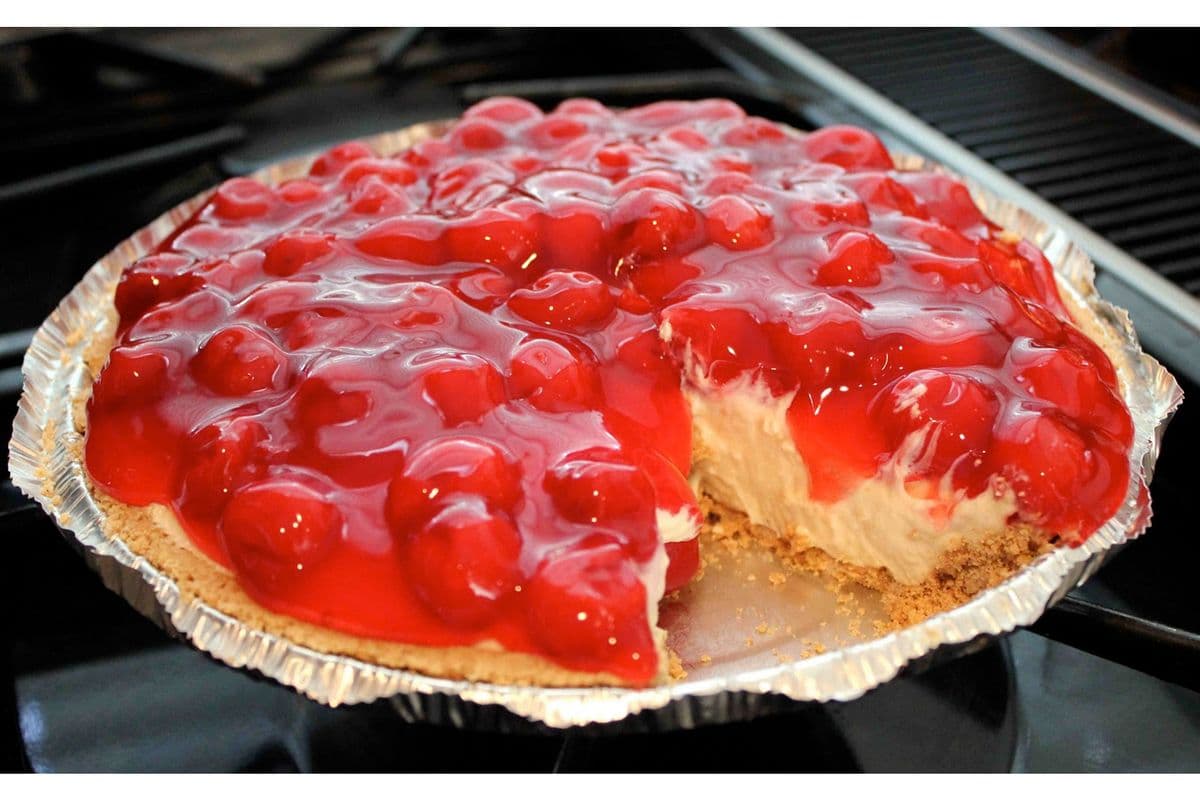 Classic Cheesecake, (Donato's Famous) baked, with real Philadelphia cream cheese