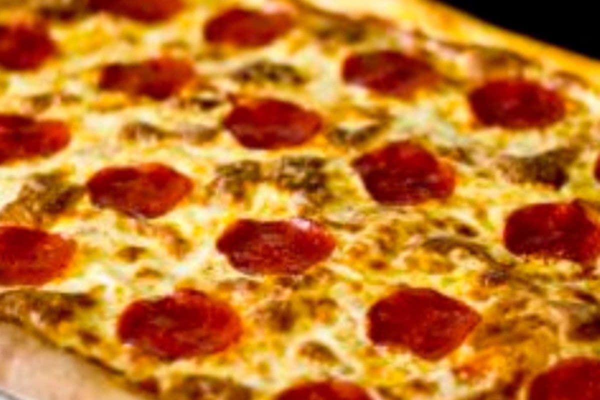 Tray Pizza ( 24 Slice )