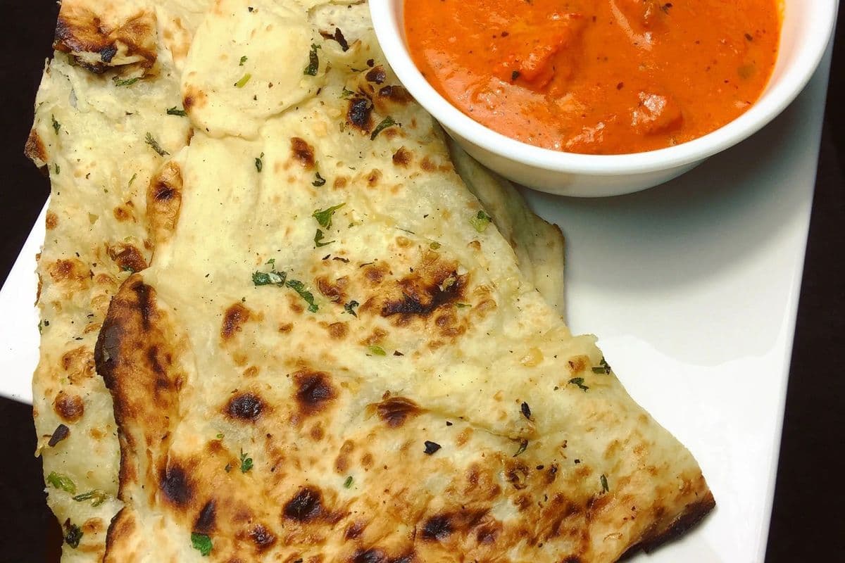 Butter Chicken with Garlic Naan
