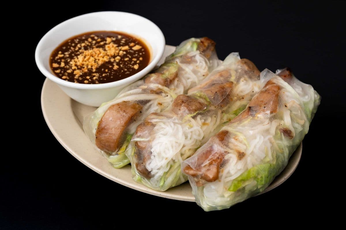 25A. Beef, Pork, or Chicken Salad Rolls (3 pcs)