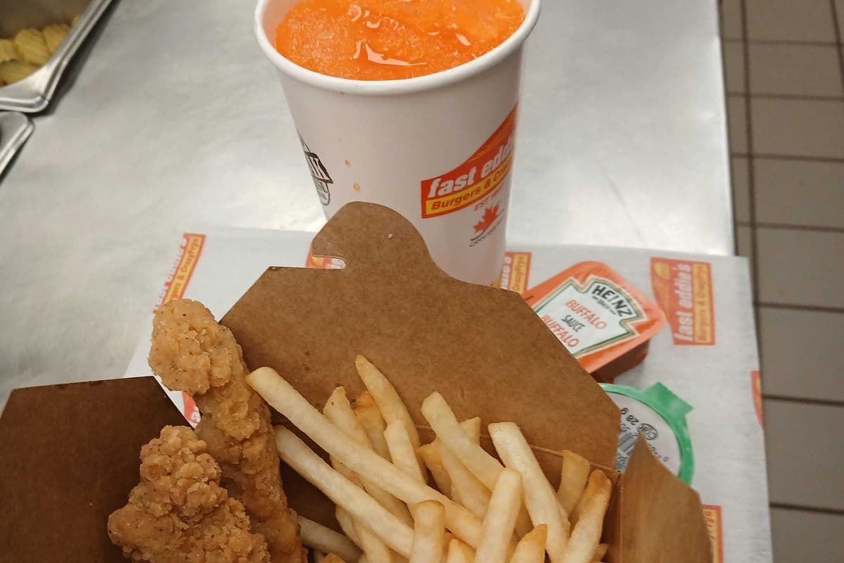 Kid's Chicken Strip Meal