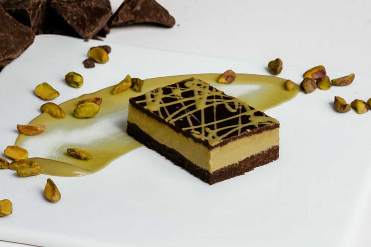 Box of Six Dubai Dessert