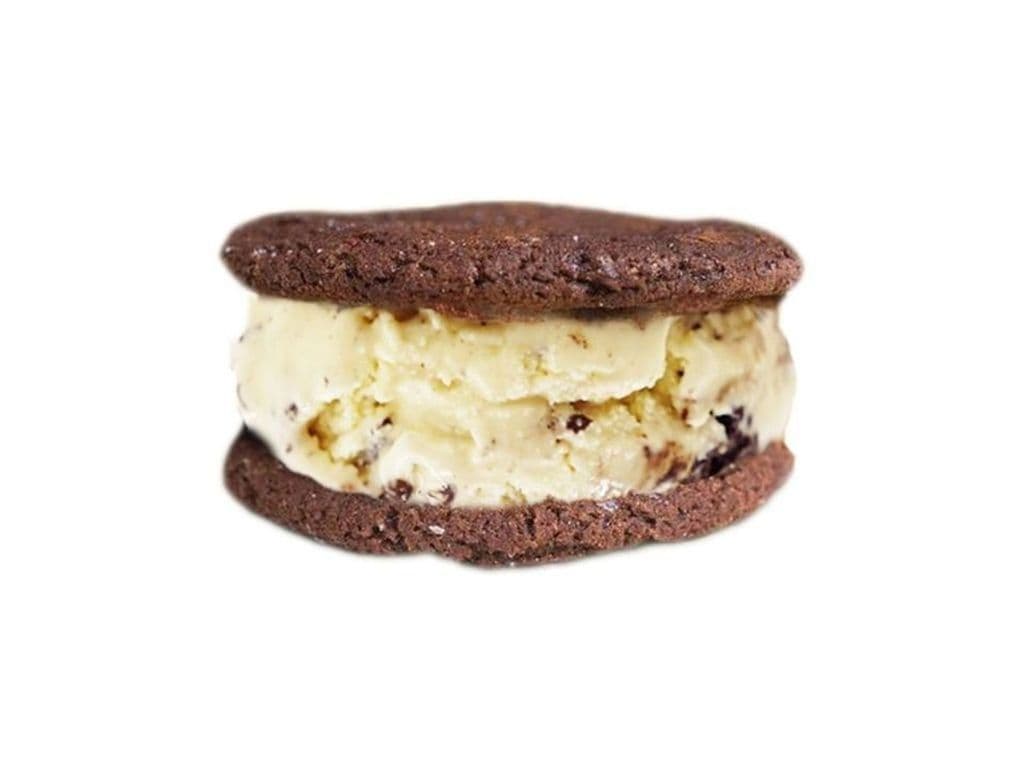~%AMF Cookies & Cream Ice Cream Sandwich