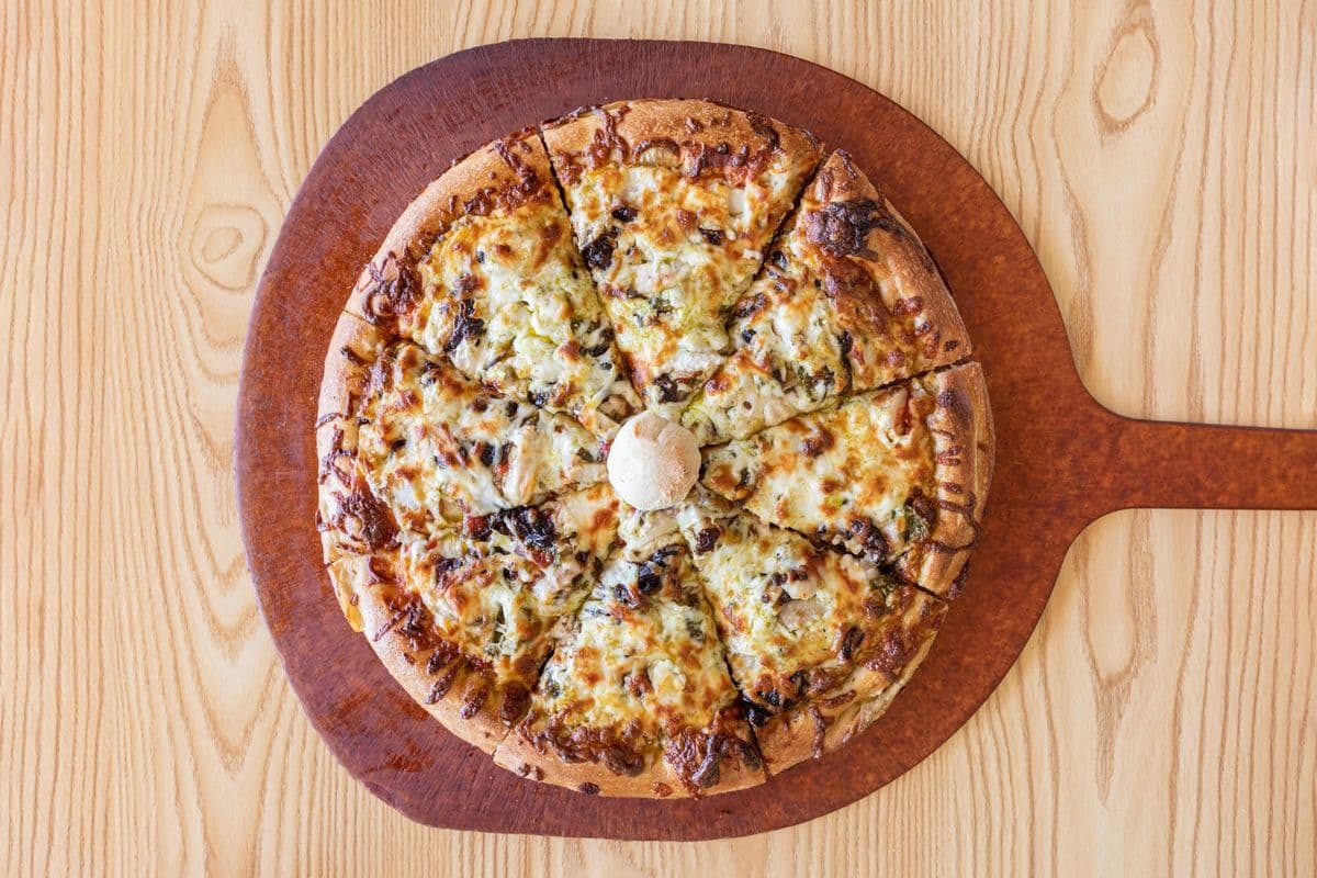 Large Chicken Pesto Pizza