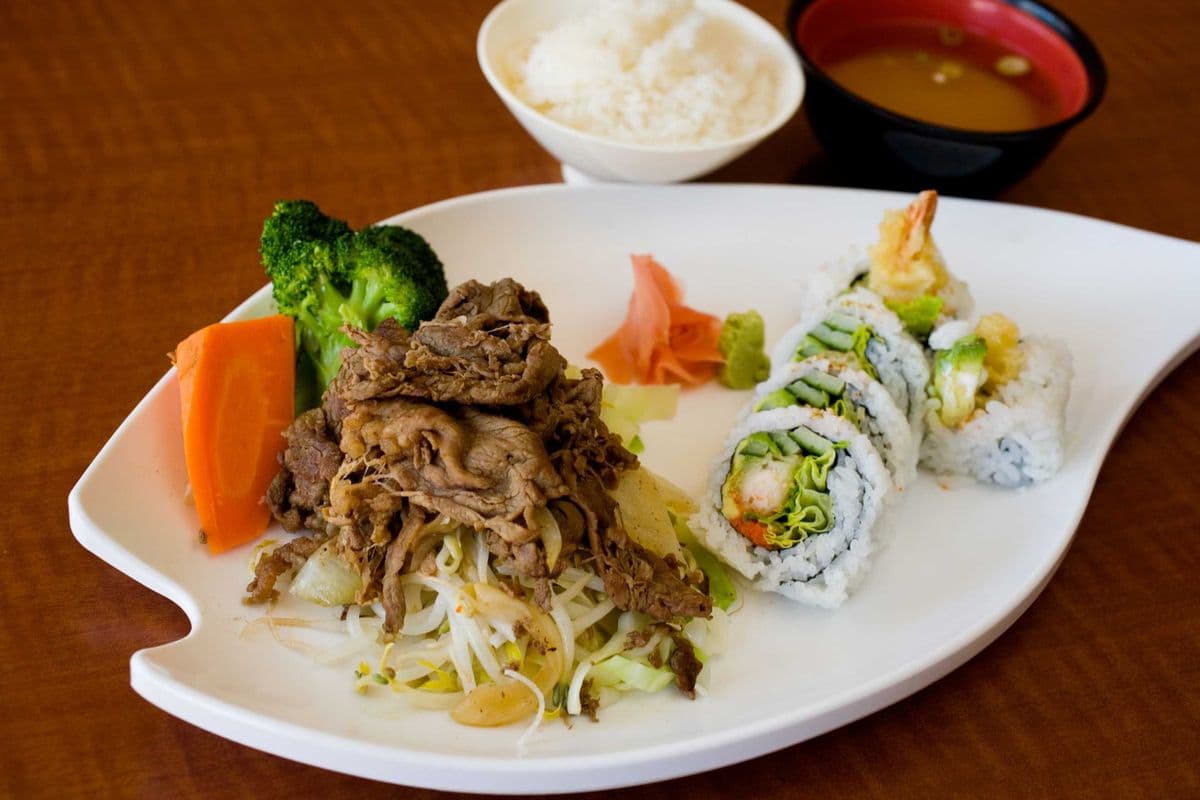 Dynamite Roll and Teriyaki set