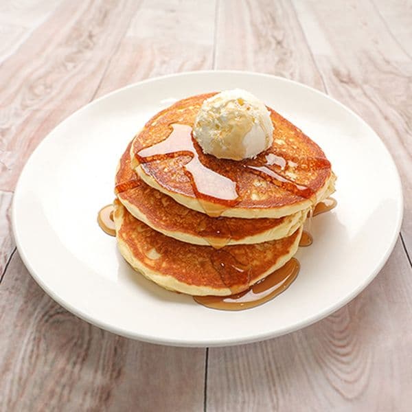 CLASSIC BUTTERMILK PANCAKES