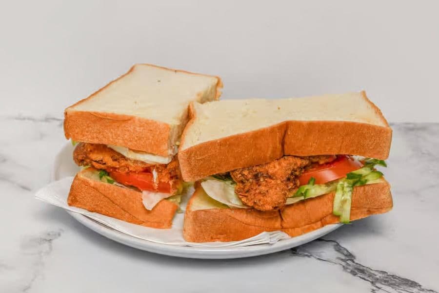 Crispy Chicken Leg Sandwich (咔拉雞腿烤吐司三明治)