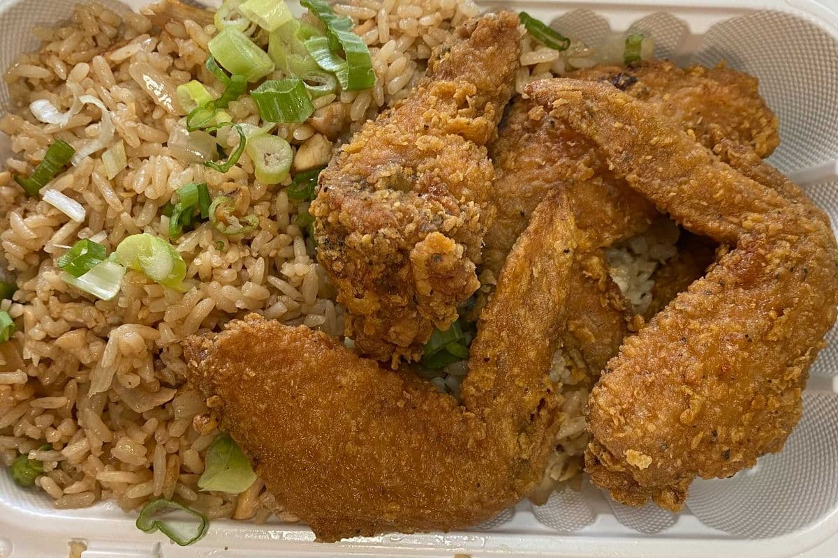 L16. Fried Chicken Wings
