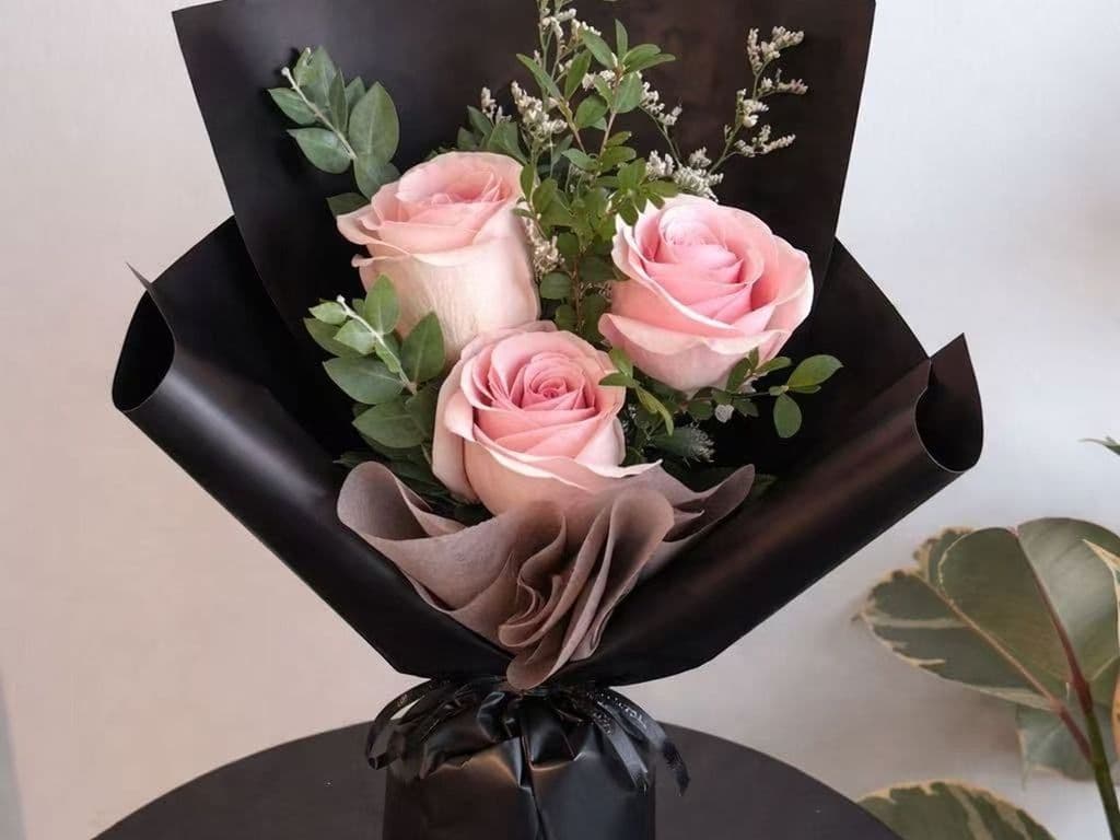 Flowers - Valentine's ROSE Bouquet #8 (3 Pink Rose & Greenery)