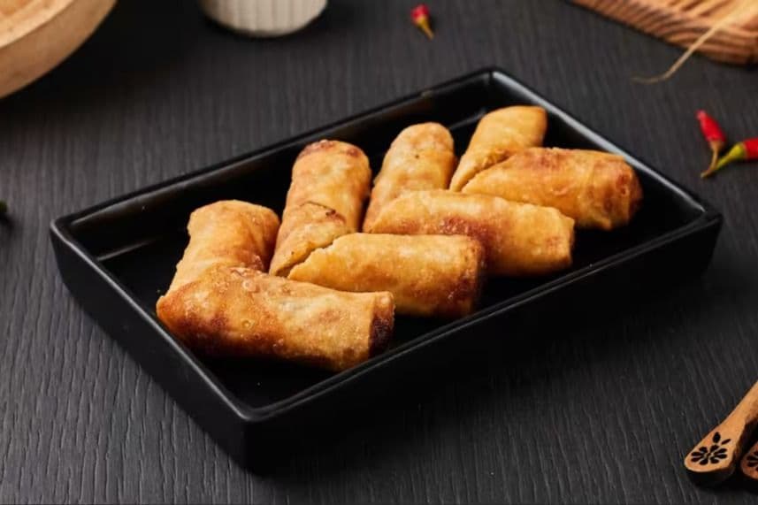 11. Fried Spring Roll (1 pc)