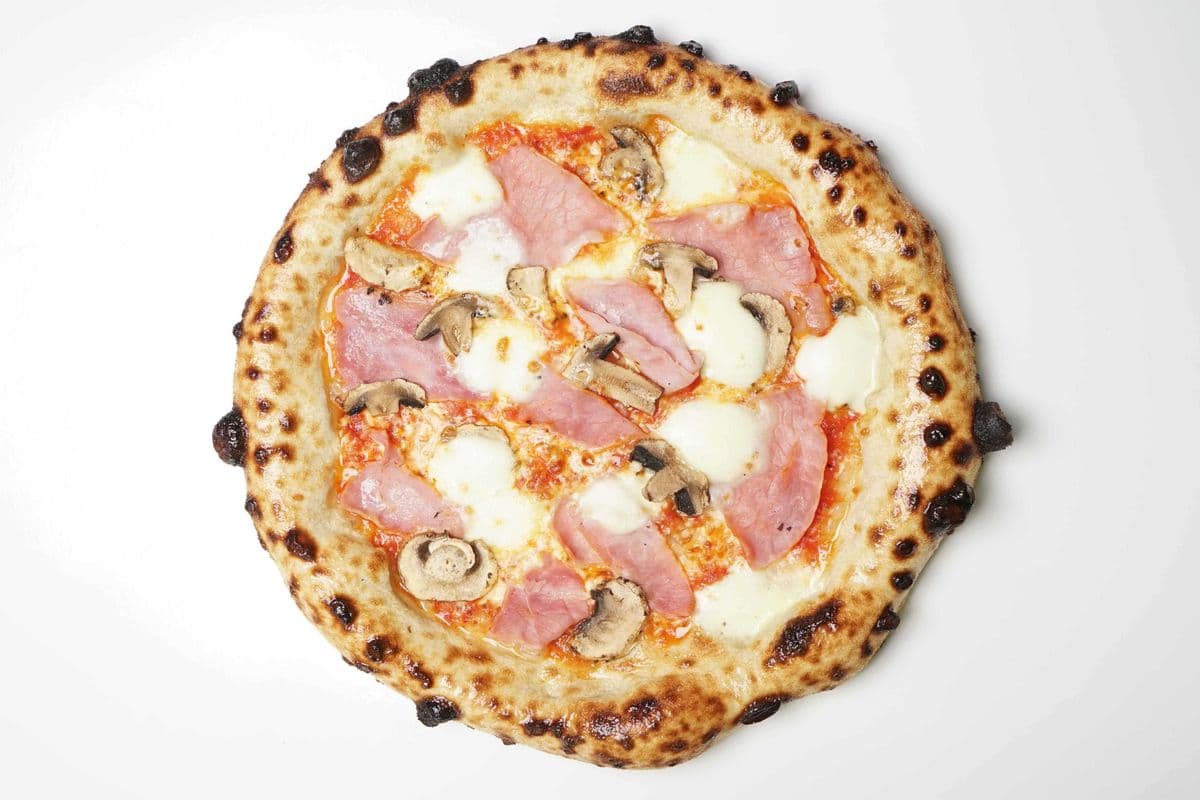 18" Prosciutto Fungi Pizza