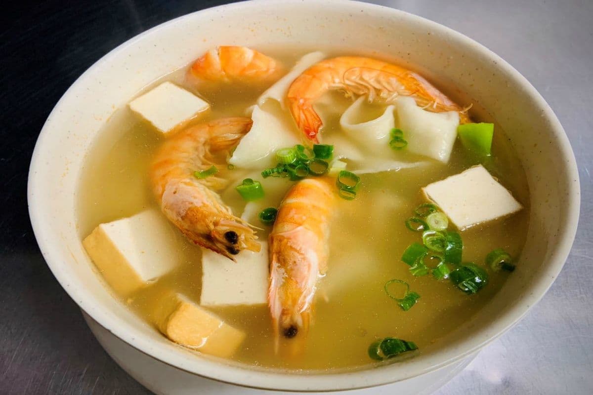 7. Noodle Soup with Seafood