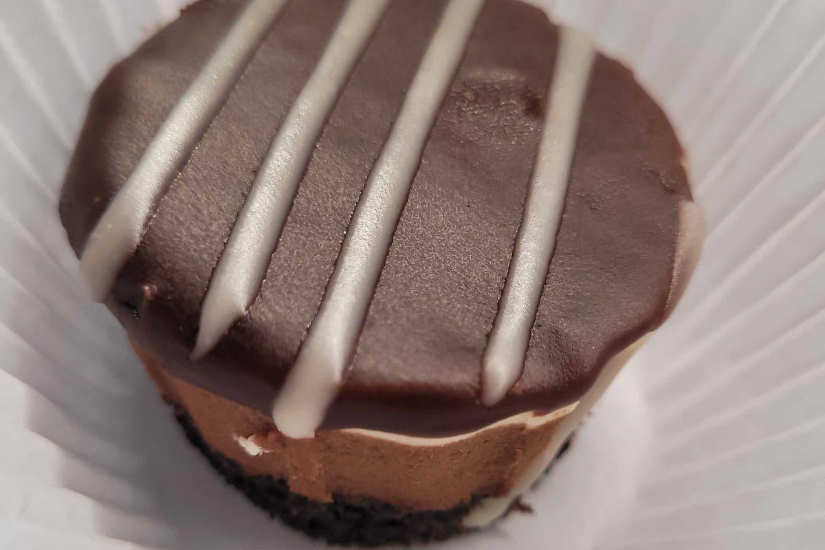 Mini triple chocolate mousse