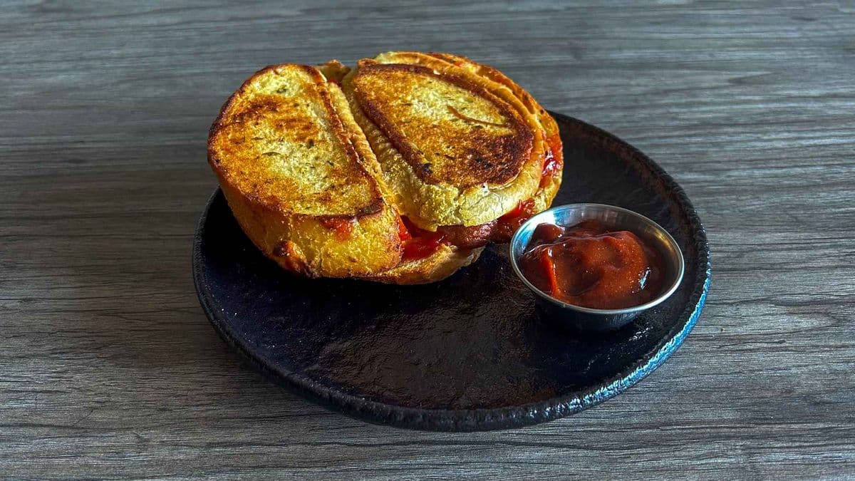 Tot Dog Grilled Cheese