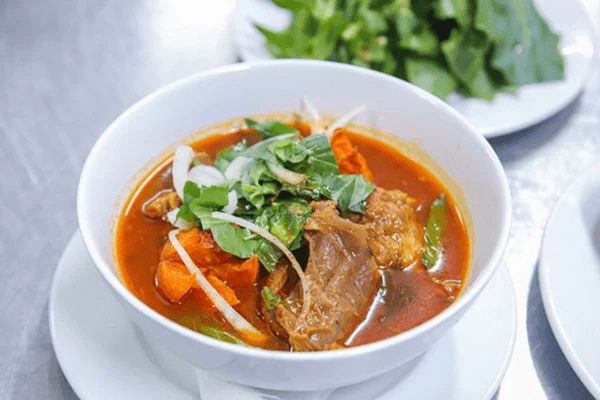 38. Bo Kho (Stew Beef Noodles Soup)