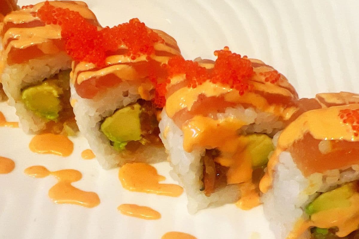 Double Spicy Tuna roll (8pcs) 双层辣金枪鱼卷8片
