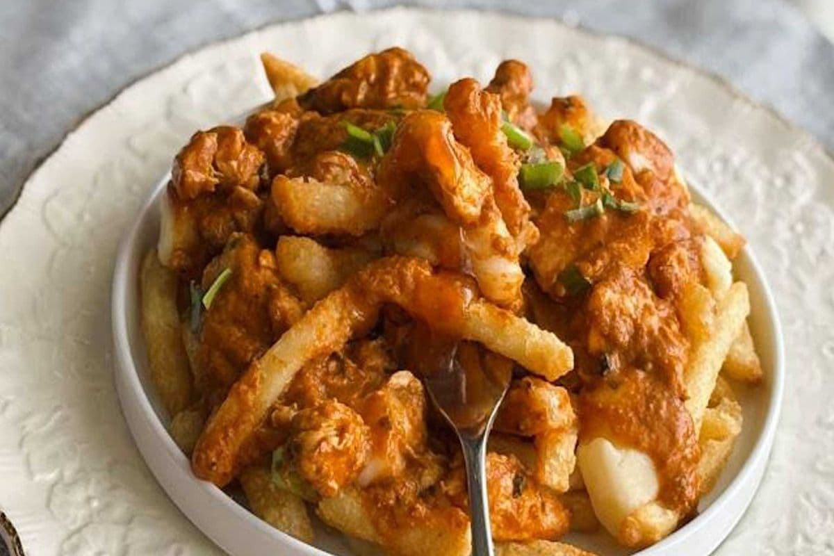 Butter Chicken Poutine
