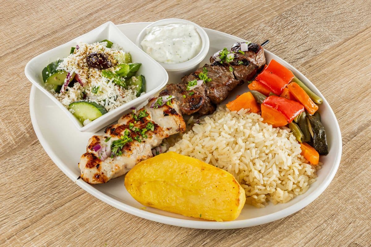 Shish Kabob Souvlakia