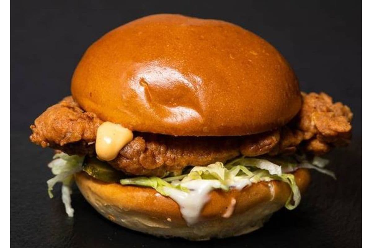 BOGO - Crunch Chicken Burger