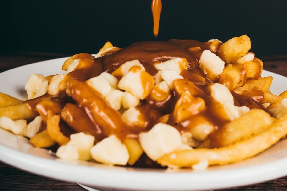 Grande poutine classique / Large Classic Poutine