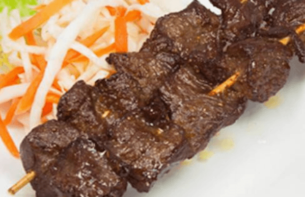 Brochette de boeuf (2 mcx) / Beef Skewers (2 pcs)