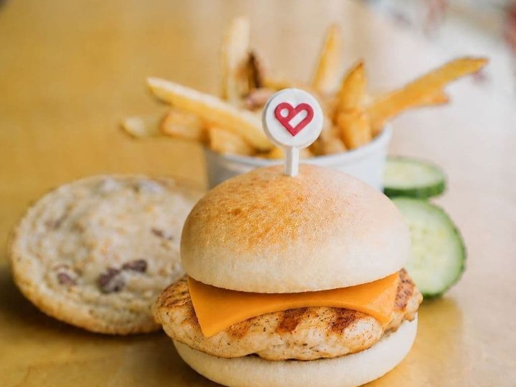 - LIL CHICKEN BURG