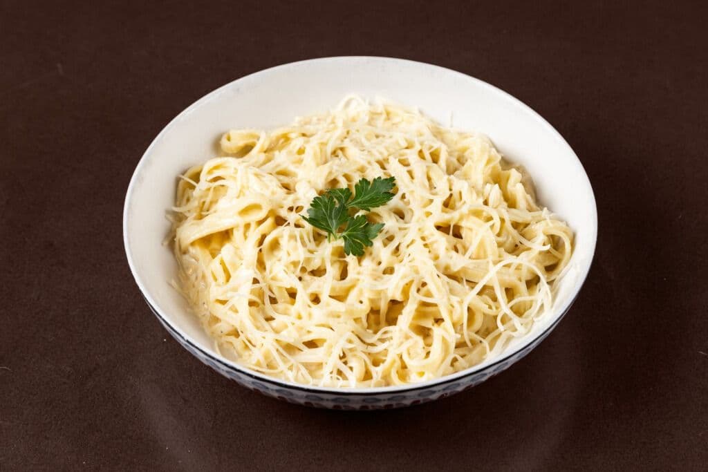 Linguine Alfredo