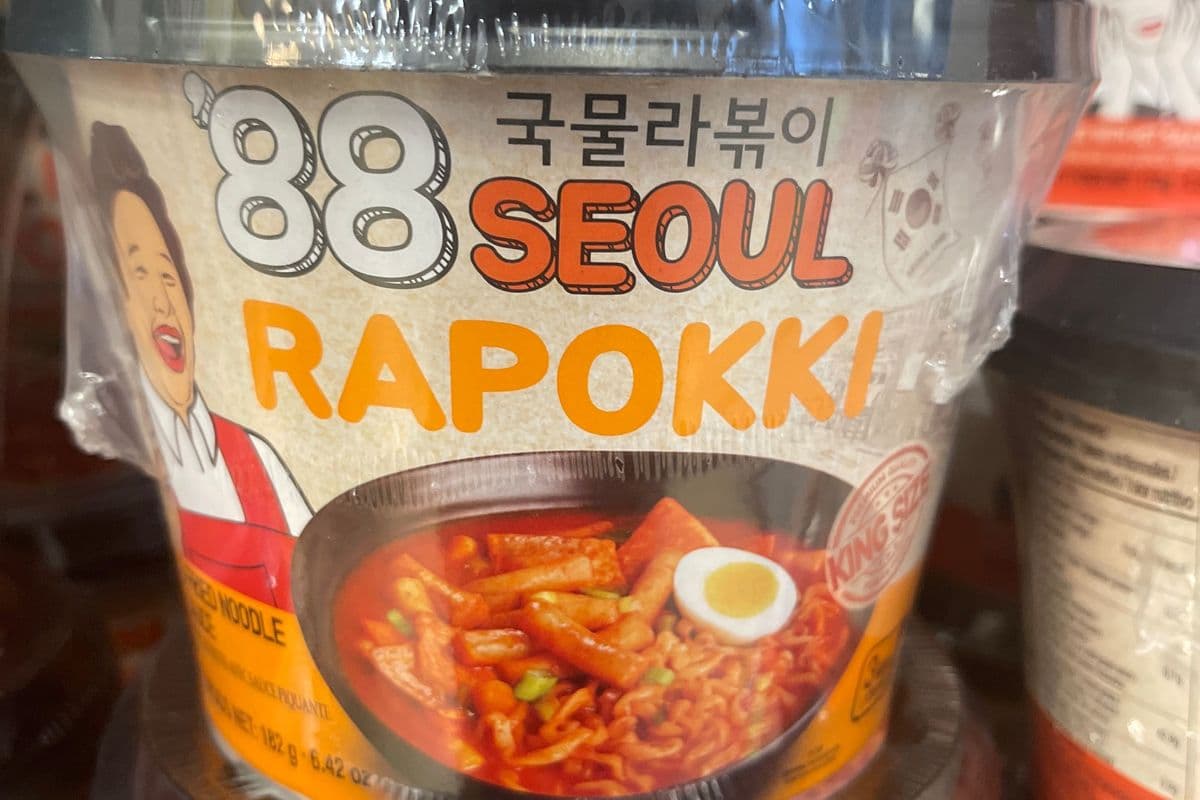 SURASANG 88 SEOUL Rappkki Rice Cake & Fried Noodle With Hot Sauce