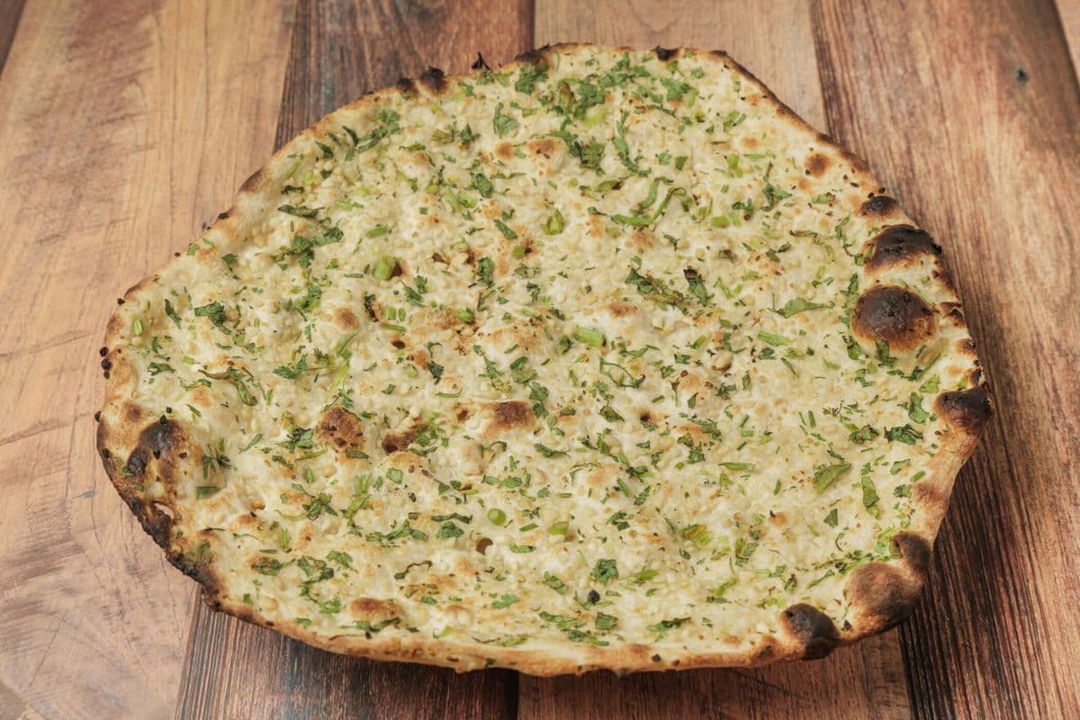 Naan à l'ail / Garlic naan