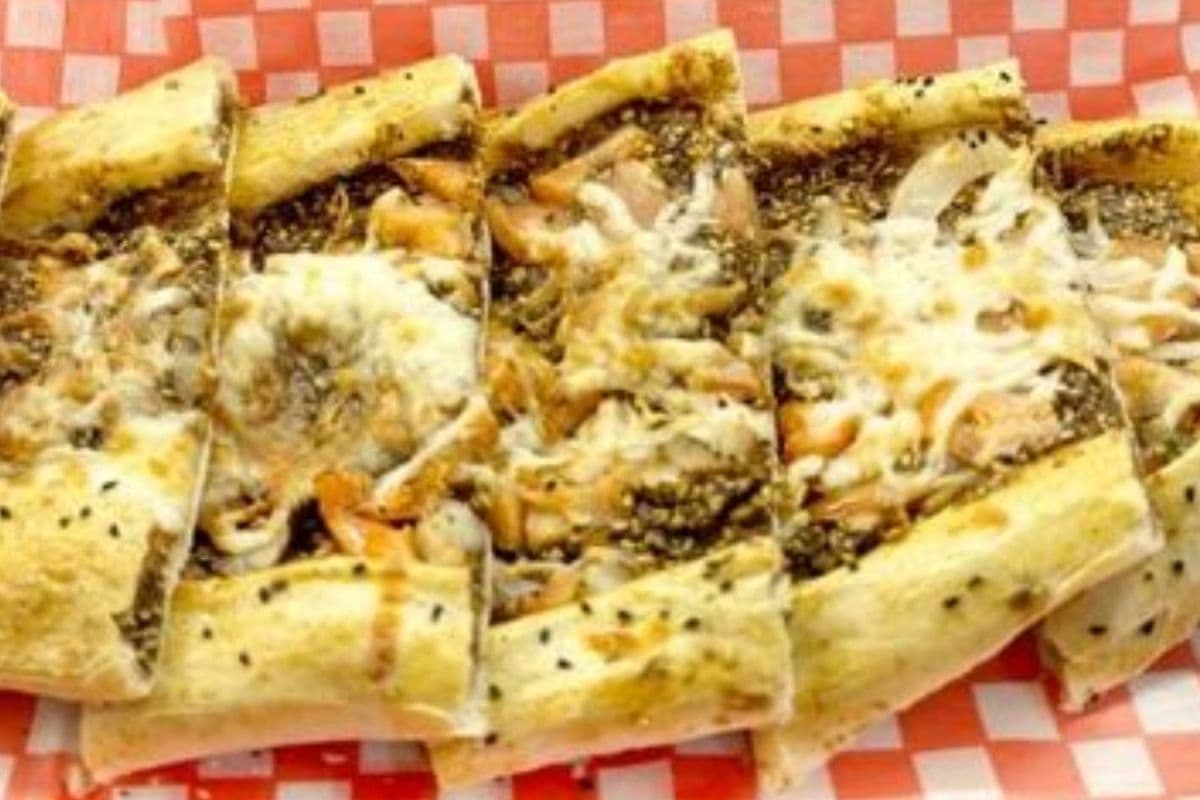 F - Zattar with Veggies and Cheese